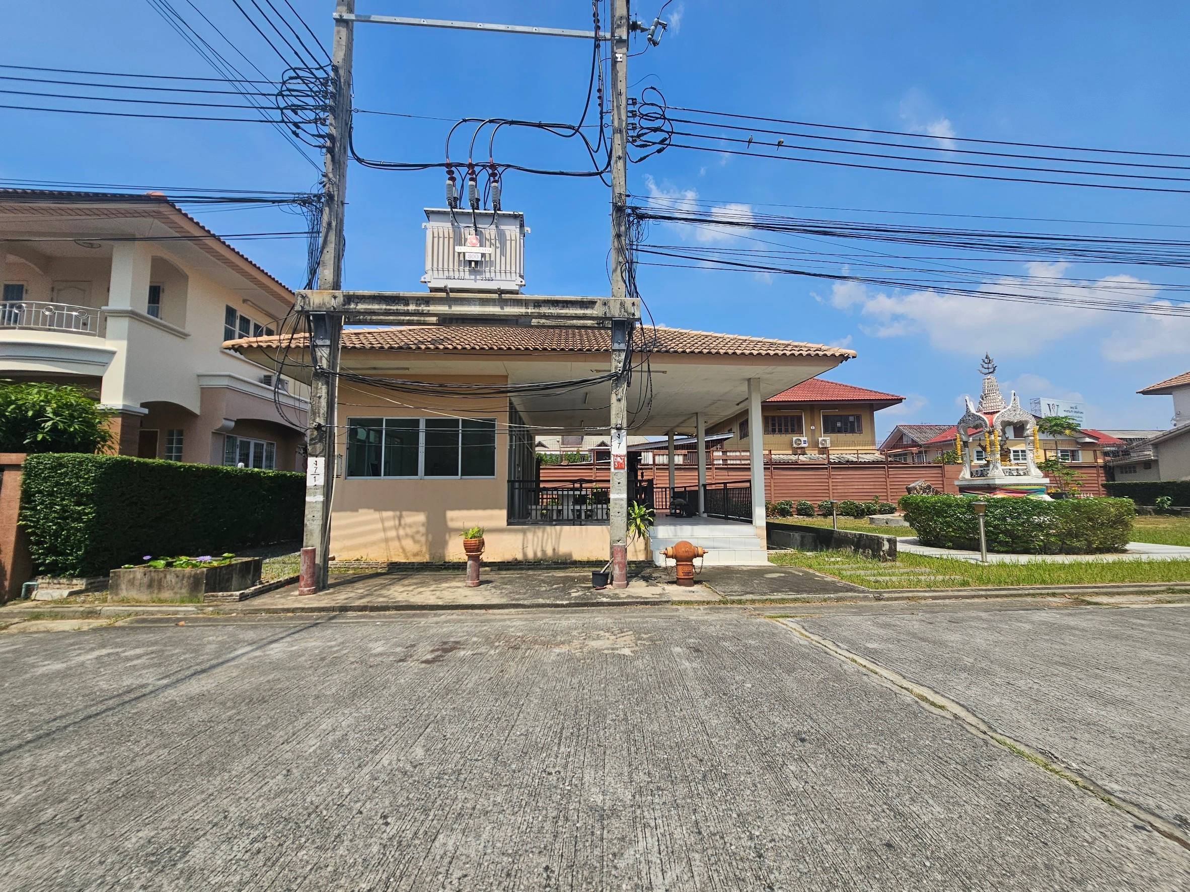 บ้านเดี่ยว : บ้านสวยริมธาร 9